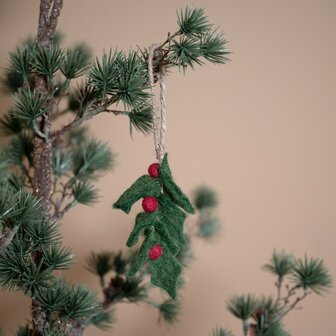 Vilten hulsttak versiering voor in de kerstboom - Fairtrade kerstartikelen van Sjaal met Verhaal bij GreenPicnic