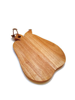 Schande Pef Jet Prachtige FairTrade houten snijplank in peer vorm. Ook leuk op tafel met  kaasjes of snacks. - GreenPicnic
