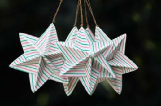 Papieren kerstster hangertjes - fairtrade kerstdecoratie en geschenken bij GreenPicnic