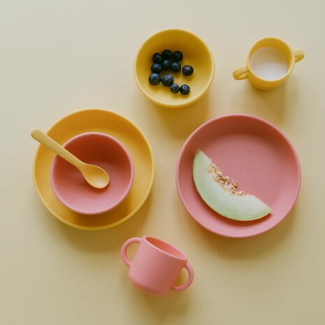 Ekobo siliconen baby servies in Coral en Mimosa bij Greenpicnic